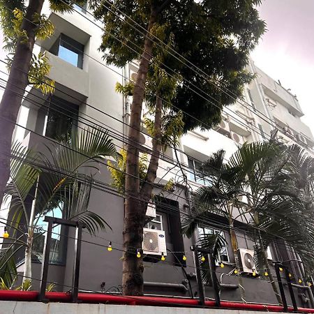 כלכותה Hotel Mayfair Tower מראה חיצוני תמונה