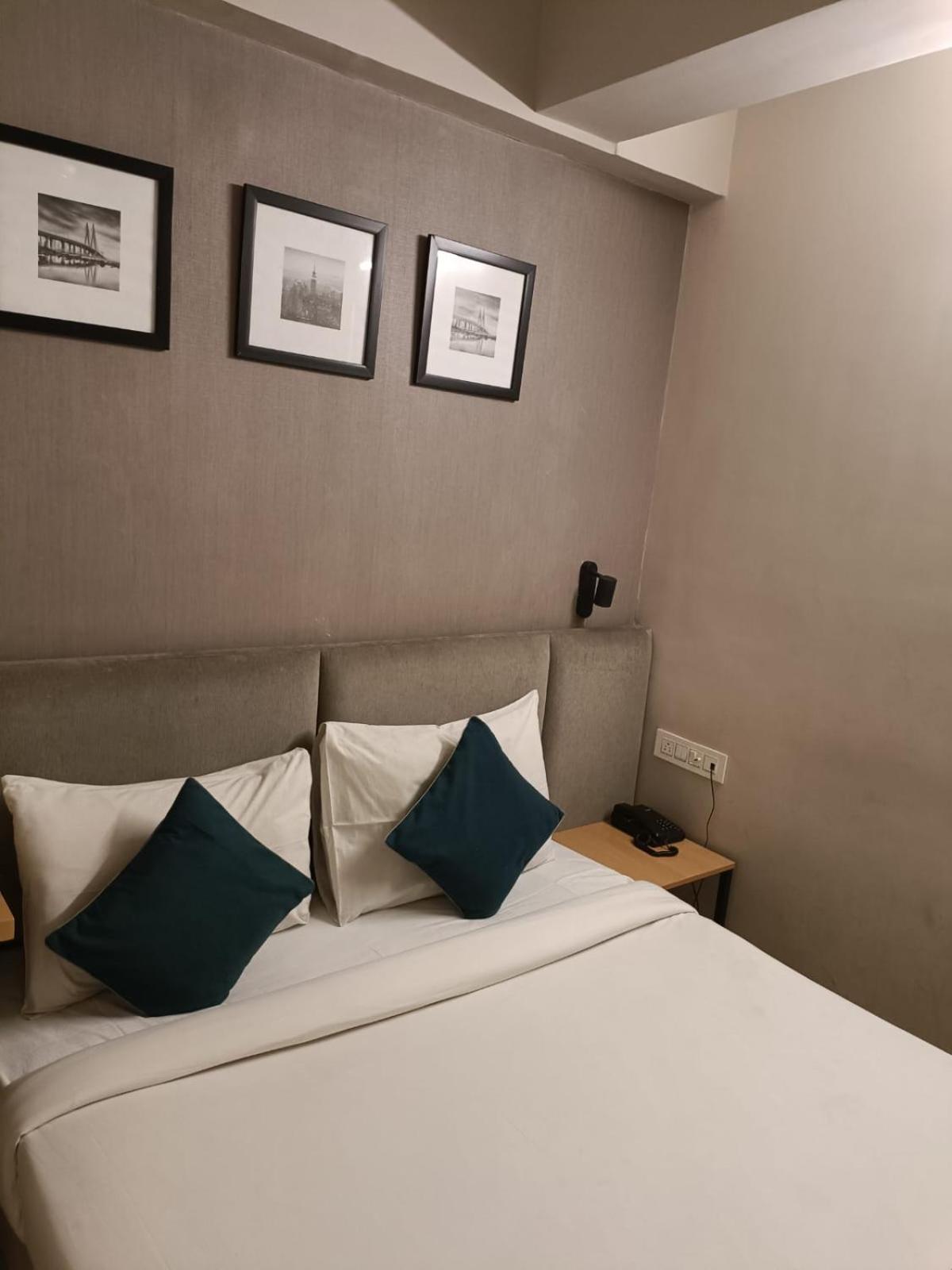 כלכותה Hotel Mayfair Tower מראה חיצוני תמונה