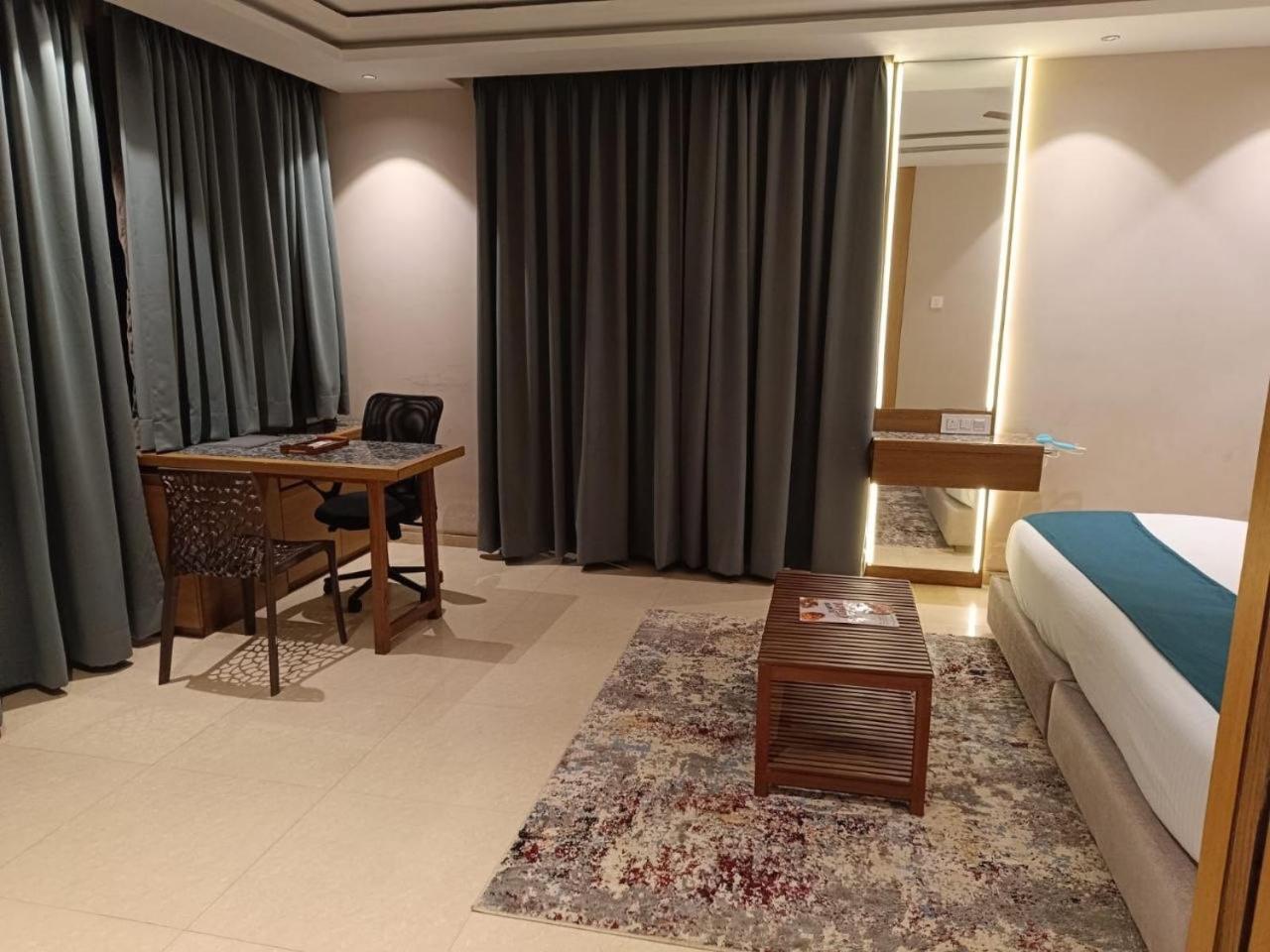 כלכותה Hotel Mayfair Tower מראה חיצוני תמונה
